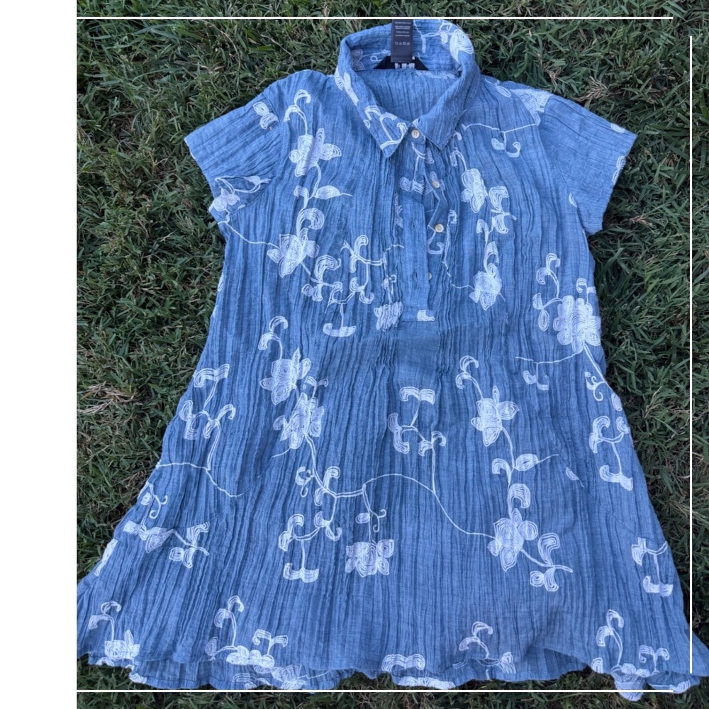 ALI MILES Blue Crinkle Gauze Floral Embroidered Tunic Top Womens XS Short Sleeve